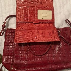 Brahmin tote purse with complimenting wallet